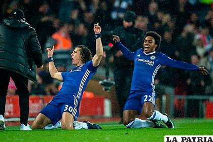 David Luiz anotó el gol del Chelsea que empató con el Liverpool (1-1) /ojo.pe