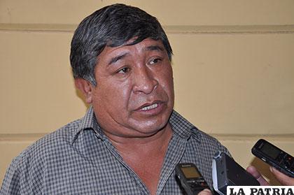 Jacinto Quispaya, hizo conocer su molestia en contra de insultos por las redes sociales