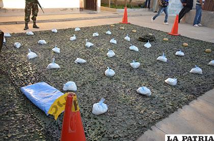 La droga secuestrada del caso del 27 de enero, recién fue expuesta ayer
