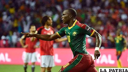 Vincent Aboubakar en el 88 anotó el gol del triunfo de Camerún