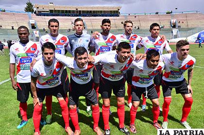 Nacional Potosí comenzó bien el torneo, ganó en Oruro a Petrolero