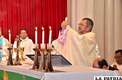 Monseñor Bialasik recalcó la importancia de la libertad en la vida del orureño