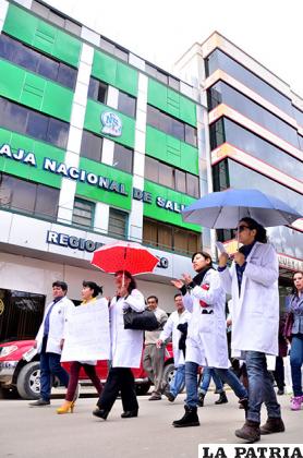 Colegio Médico de Oruro se suma a la protesta de la CNS /Archivo