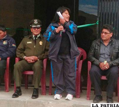 La autoridad edil entregó esta obra a la Policía de Oruro