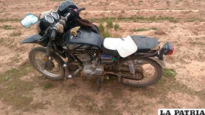La motocicleta en la que viajaba el hombre /Facebook