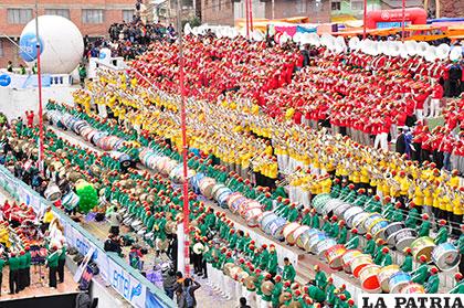 Festival de Bandas se pintó de rojo, amarillo y verde