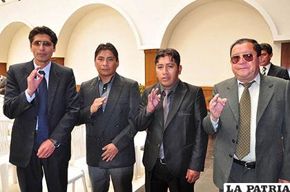 Componentes del primer directorio de la Asociación de Radio Móviles Oruro