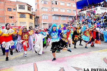 La diablura chilena, esperada por todos en el Domingo de Carnaval