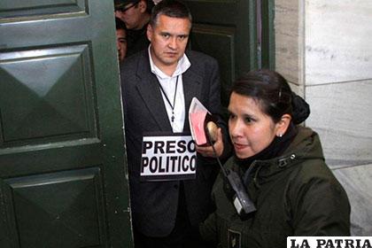 El abogado Eduardo León se declaró preso político /correodelsur.com
