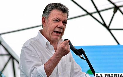 El presidente colombiano, Juan Manuel Santos tomó una decisión rígida ante reciente atentado