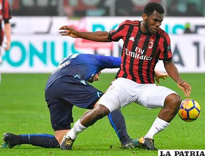 La acción del partido entre Milan y Lazio que terminó igualado 0-0
