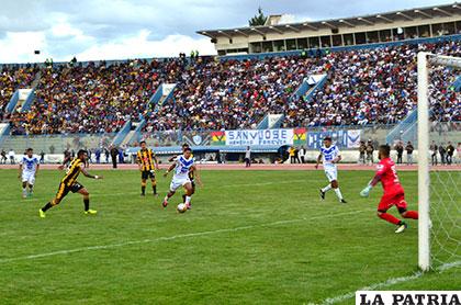 La última vez que jugaron estos dos equipos fue en Oruro el 22 de octubre de 2017, donde ganó San José 4-0