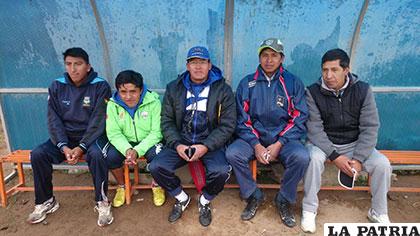 Los entrenadores del curso vacacional del club Surcar