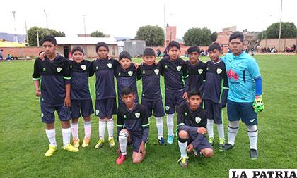 Parte de los integrantes de la categoría Sub-13