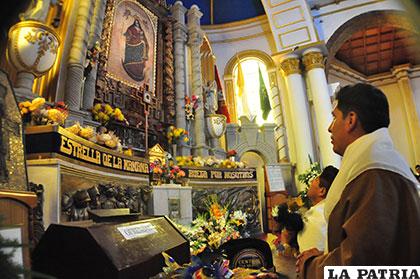 En el ?ltimo Convite los danzarines reafirman su promesa a la Virgen del Socavón /Archivo