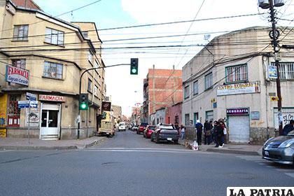 Esta calle lleva el nombre de los hermanos Jacinto y Juan de Dios Rodríguez, cabecillas del levantamiento del 10 de Febrero