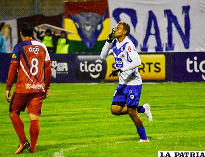 Jair Reinoso se reencontró con el gol, fue autor del tercero /Emilio Castillo