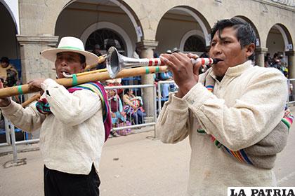 Músicos de la Comunidad Huayllumita