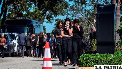 Ceremonias por las víctimas de la masacre en una escuela de Florida