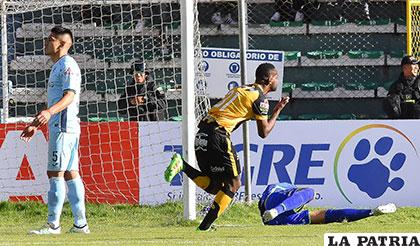 Edison Carcelén abrió la cuenta en el partido, al final fueron los 