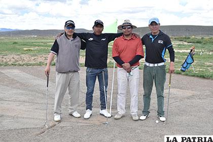 Deportistas de Oruro y Huanuni que fueron parte del segundo torneo de golf