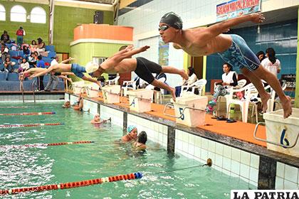 Los nadadores demostraron un buen nivel en el torneo Apertura