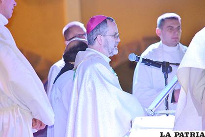 Monseñor Cristóbal Bialasik en la homilía durante la misa /LA PATRIA /Reynaldo Bellota