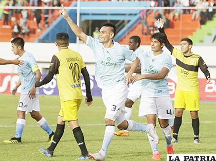 José Freitas (3) fue autor del primer gol de Aurora /APG