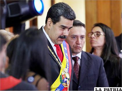 Maduro dijo que pidió a la ANC -un foro conformado solo por chavistas /?LTIMA HORA