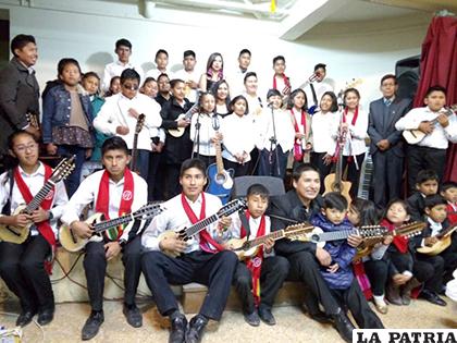 Talentosos niños y adolescentes se destacaron en la interpretación de diferentes instrumentos / Celina Véliz