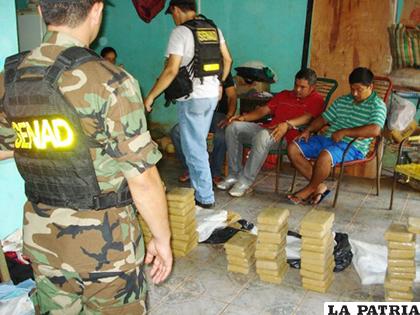 Los agentes de la Secretaría Nacional Antidrogas de Paraguay (Senad) / ABC Color