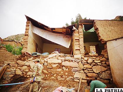 Intensa lluvia registrada en Oruro afectó a varias viviendas /Defensa Civil