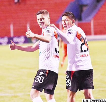 Celebran Bruno Pascua que anotó el primero y Vladimir Castellón autor del tercero /APG