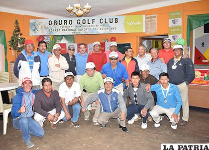Los golfistas rendirán homenaje a Oruro desarrollando su tercer torneo / ARCHIVO LA PATRIA