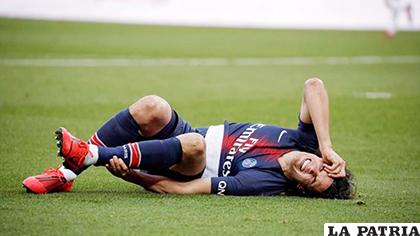 Edinson Cavani quedó lesionado luego de anotar de penal /eurosport.com