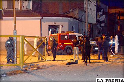 La Policía en pleno trabajo aquel martes 13 /Archivo LA PATRIA