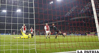 Asensio anota el segundo gol de Real Madrid para el triunfo ante el Ajax (1-2) /as.com