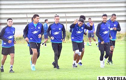 Ocurrió durante la práctica de ayer, Didí Torrico pide calma a los 
hinchas /Reynaldo Bellota - LA PATRIA
