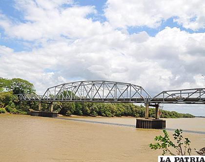 El puente José Antonio Páez, en la frontera entre Colombia y Venezuela / NEWS RADIO ARAUCA