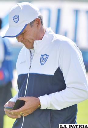El entrenador de San José, Néstor Clausen /REYNALDO BELLOTA LA PATRIA
