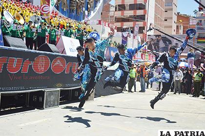 Agilidad con los Caporales San Simón