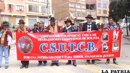 Altos dirigentes de la Confederación Sindical ?nica de Trabajadores Campesinos de Bolivia (Csutcb)/ ERBOL.COM.BO