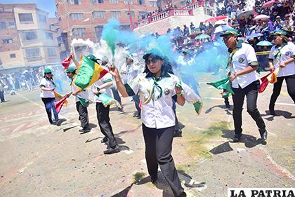 Diablada Oruro resalta por sus pasos y el verde característico / LA PATRIA