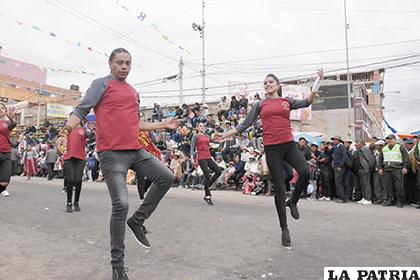 La danza del Suri Sicuri requiere de bastante destreza