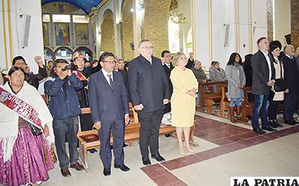 Algunos embajadores que llegaron el 5 de octubre volverán a visitar Oruro para el Carnaval /LA PATRIA /ARCHIVO
