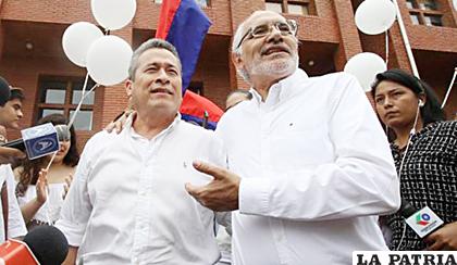 Carlos Mesa ratifica a Gustavo Pedraza como su acompañante /INTERNET