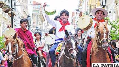 Se dio por iniciado el carnaval Chapaco 2020 con la tradición cabalgata /APG. ARCHIVO
