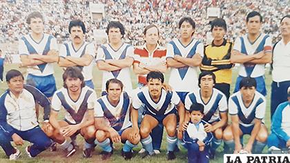 Vistiendo la casaca de San José conoció a grandes amigos el fútbol