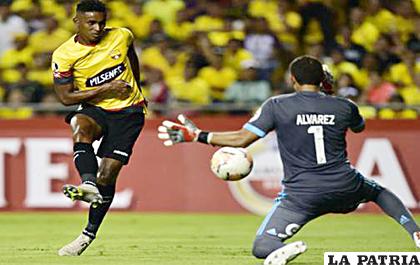 Barcelona en la ida ganó 4-0 a Sporting Cristal /diariodevichada.co
