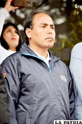  Milton Navarro 
/Reynaldo Bellota /LA PATRIA  
